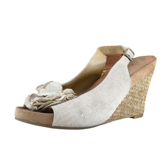 Aerosoles Women Sz 9.5 M Beige Wedge Synthetic‎ Shoes Air Plush - Picture 1 of 7